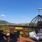 Beskid Rose & Pensión Slopnice