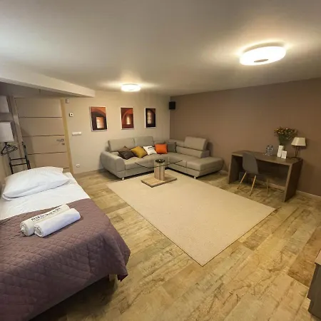 Beskid Rose & Konukevi *