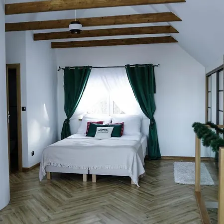 Beskid Rose & Guest house Slopnice